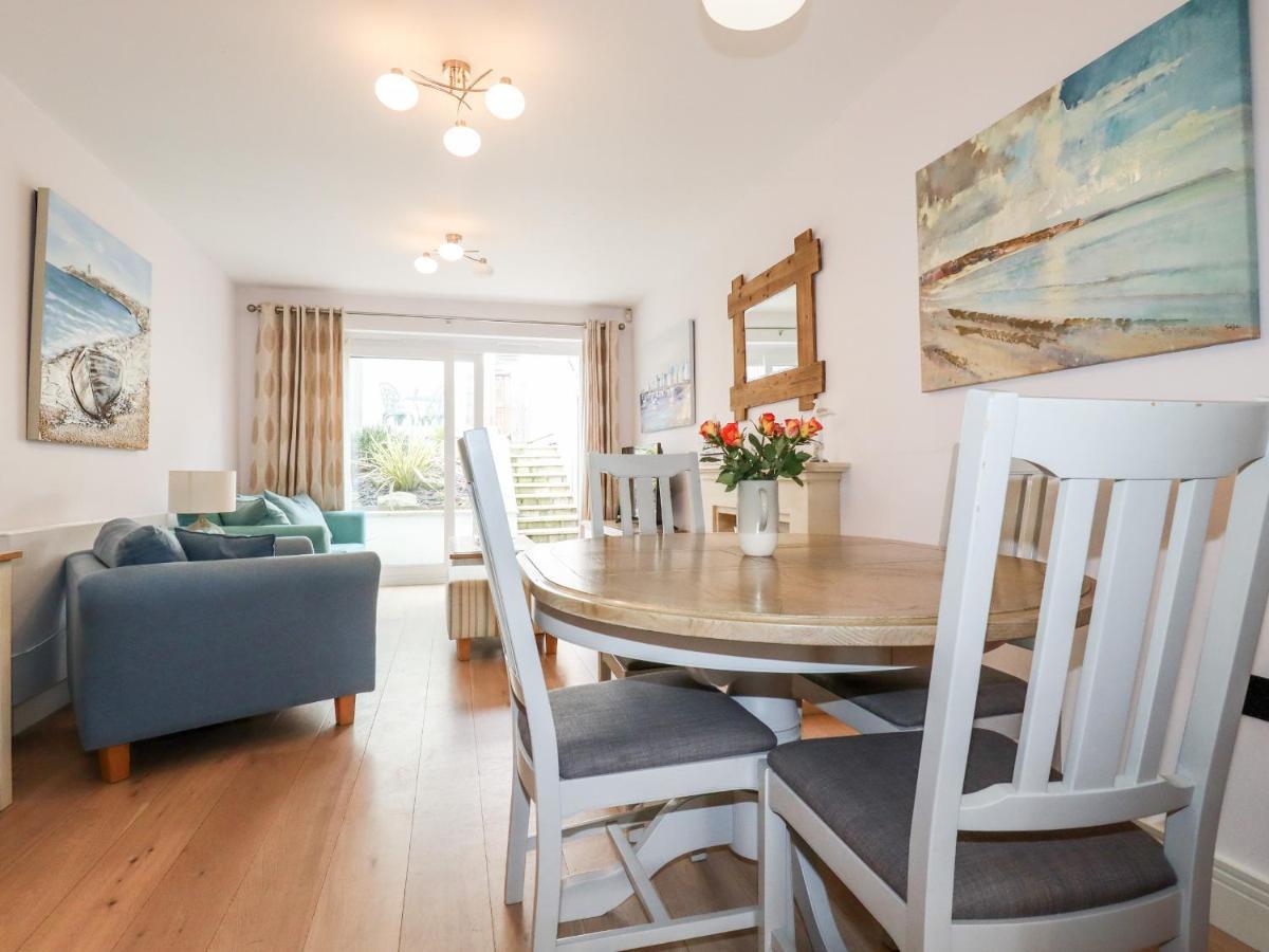 Apartment 16 Ocean Heights *